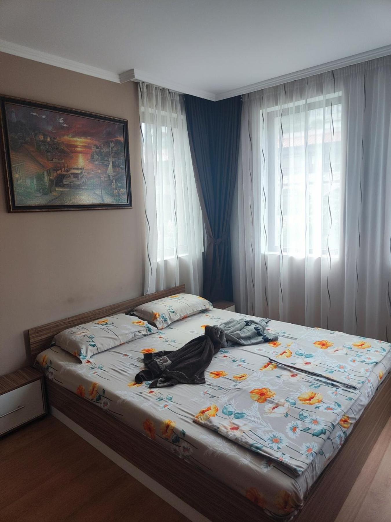 Jacky'S Apartament - Апартамент В Свети Влас Eksteriør billede