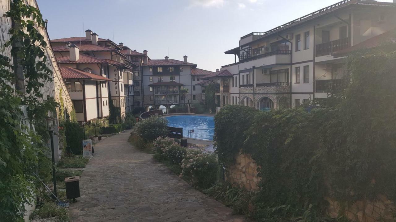 Jacky'S Apartament - Апартамент В Свети Влас Eksteriør billede